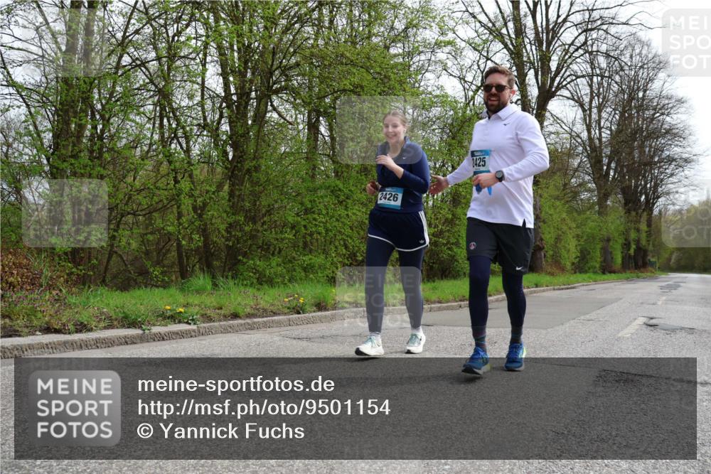 12.04.2026 - 45. Internationalen Wilhelmsburger Insellauf Yannick Fuchs http://msf.ph/oto/9501154 12.04.2026 13:24:59 Laufen 2426, 2425 meine-sportfotos.de