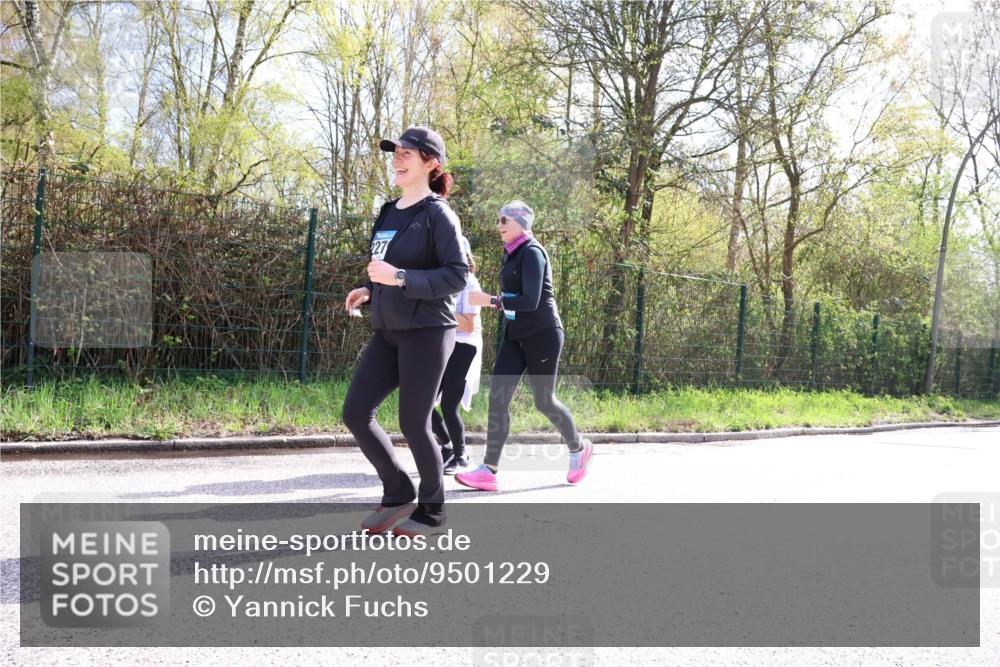 12.04.2026 - 45. Internationalen Wilhelmsburger Insellauf Yannick Fuchs http://msf.ph/oto/9501229 12.04.2026 11:13:58 Laufen 227 meine-sportfotos.de