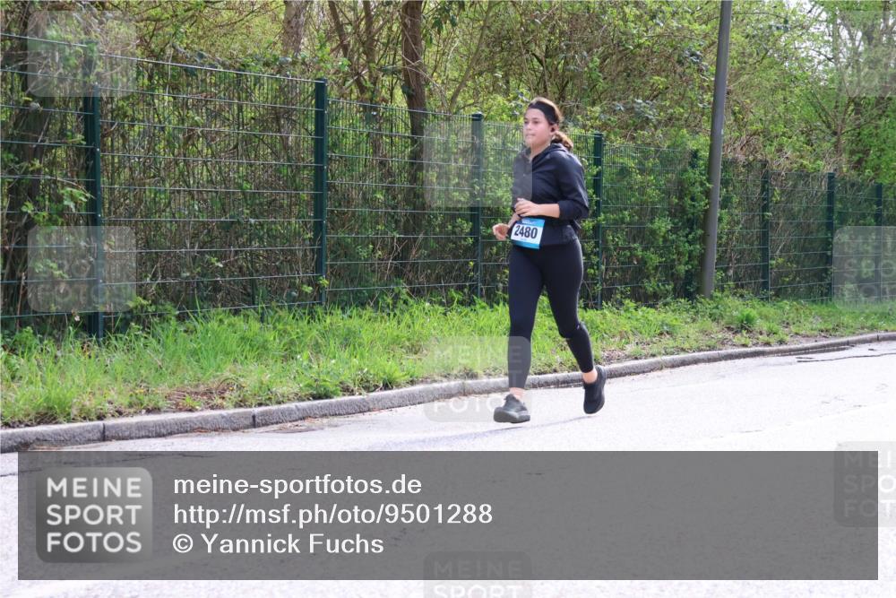 12.04.2026 - 45. Internationalen Wilhelmsburger Insellauf Yannick Fuchs http://msf.ph/oto/9501288 12.04.2026 11:15:19 Laufen 2480 meine-sportfotos.de