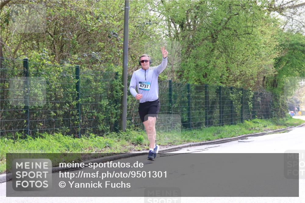 12.04.2026 - 45. Internationalen Wilhelmsburger Insellauf Yannick Fuchs http://msf.ph/oto/9501301 12.04.2026 11:15:24 Laufen 4737 meine-sportfotos.de