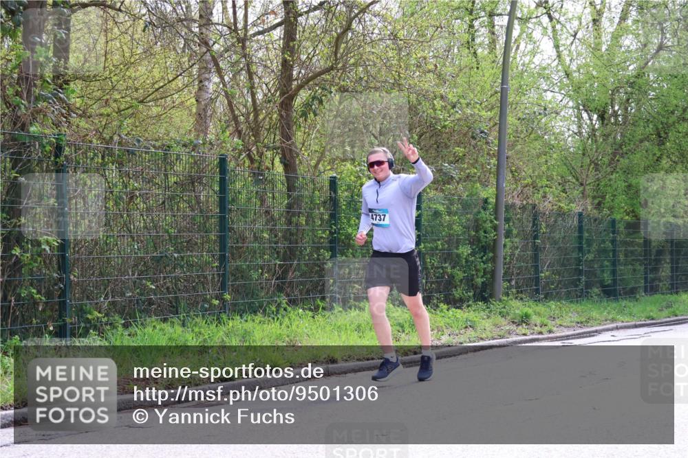 12.04.2026 - 45. Internationalen Wilhelmsburger Insellauf Yannick Fuchs http://msf.ph/oto/9501306 12.04.2026 11:15:25 Laufen 4737 meine-sportfotos.de