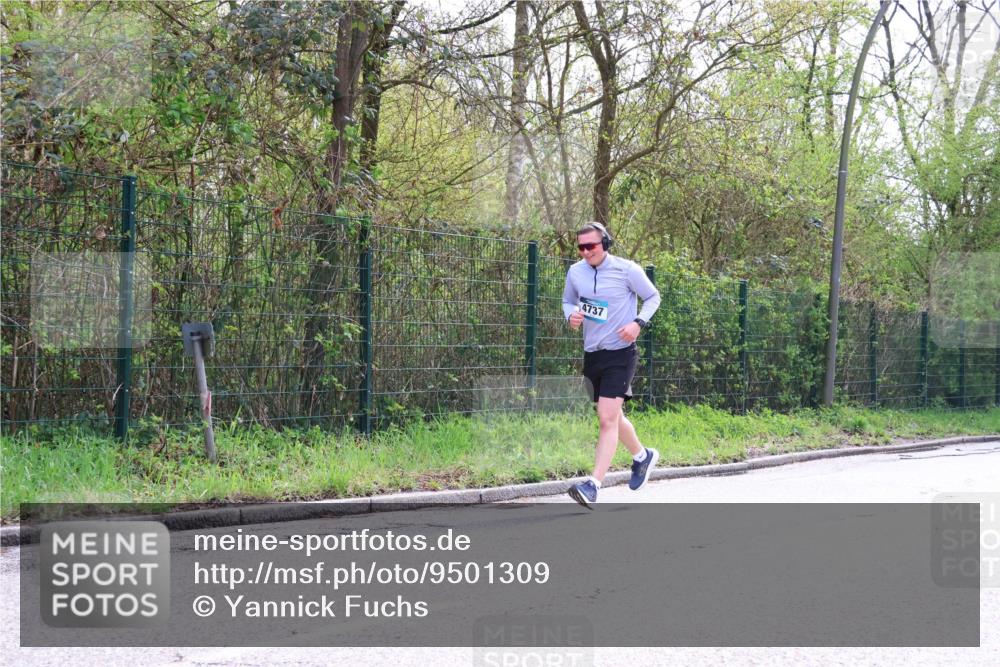 12.04.2026 - 45. Internationalen Wilhelmsburger Insellauf Yannick Fuchs http://msf.ph/oto/9501309 12.04.2026 11:15:26 Laufen 4737 meine-sportfotos.de