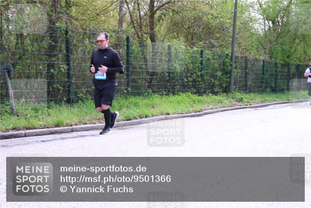 12.04.2026 - 45. Internationalen Wilhelmsburger Insellauf Yannick Fuchs http://msf.ph/oto/9501366 12.04.2026 11:17:24 Laufen 5948 meine-sportfotos.de