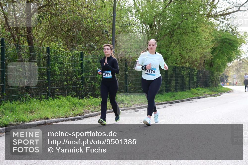 12.04.2026 - 45. Internationalen Wilhelmsburger Insellauf Yannick Fuchs http://msf.ph/oto/9501386 12.04.2026 11:17:33 Laufen 3371, 4174 meine-sportfotos.de