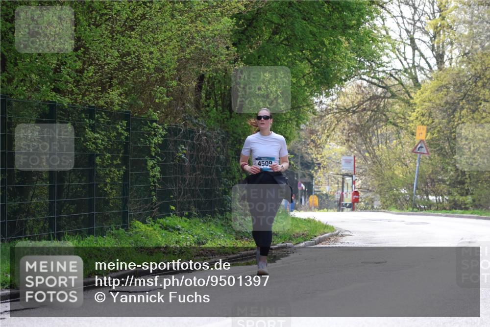12.04.2026 - 45. Internationalen Wilhelmsburger Insellauf Yannick Fuchs http://msf.ph/oto/9501397 12.04.2026 11:17:42 Laufen 4509 meine-sportfotos.de