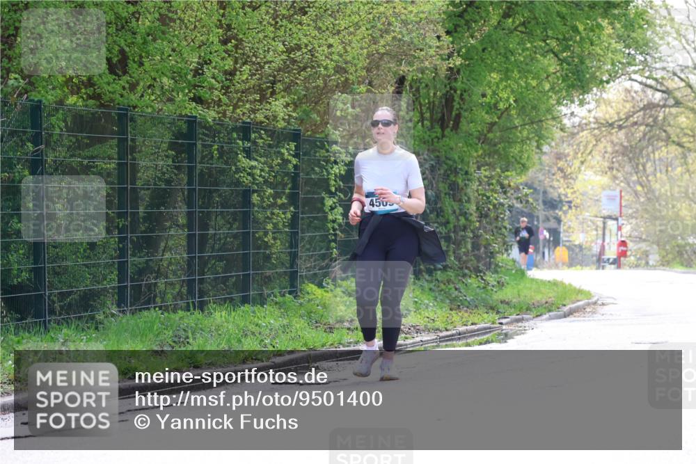 12.04.2026 - 45. Internationalen Wilhelmsburger Insellauf Yannick Fuchs http://msf.ph/oto/9501400 12.04.2026 11:17:44 Laufen 4505 meine-sportfotos.de