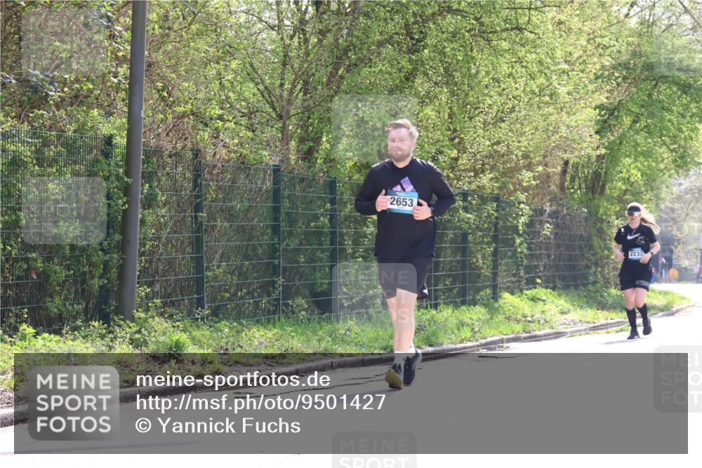 12.04.2026 - 45. Internationalen Wilhelmsburger Insellauf Yannick Fuchs http://msf.ph/oto/9501427 12.04.2026 11:18:31 Laufen 2653, 2233 meine-sportfotos.de