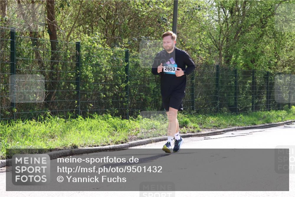 12.04.2026 - 45. Internationalen Wilhelmsburger Insellauf Yannick Fuchs http://msf.ph/oto/9501432 12.04.2026 11:18:33 Laufen 2653 meine-sportfotos.de