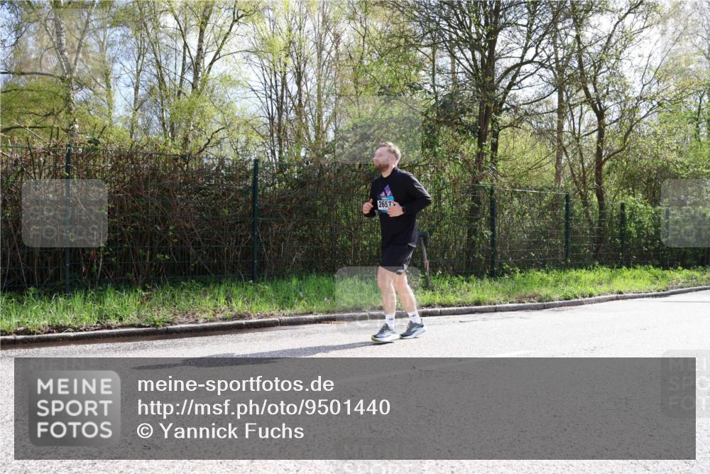 12.04.2026 - 45. Internationalen Wilhelmsburger Insellauf Yannick Fuchs http://msf.ph/oto/9501440 12.04.2026 11:18:35 Laufen 2653 meine-sportfotos.de