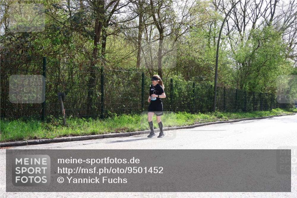 12.04.2026 - 45. Internationalen Wilhelmsburger Insellauf Yannick Fuchs http://msf.ph/oto/9501452 12.04.2026 11:18:40 Laufen 233 meine-sportfotos.de