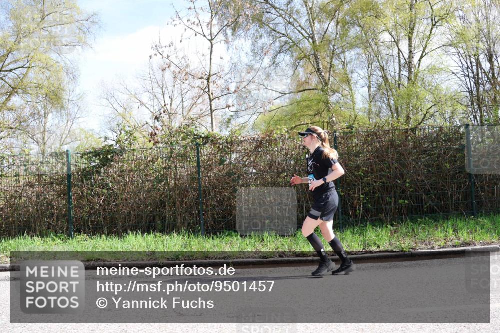 12.04.2026 - 45. Internationalen Wilhelmsburger Insellauf Yannick Fuchs http://msf.ph/oto/9501457 12.04.2026 11:18:43 Laufen 122 meine-sportfotos.de