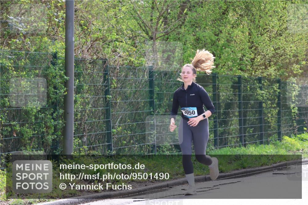 12.04.2026 - 45. Internationalen Wilhelmsburger Insellauf Yannick Fuchs http://msf.ph/oto/9501490 12.04.2026 11:20:39 Laufen 3050 meine-sportfotos.de