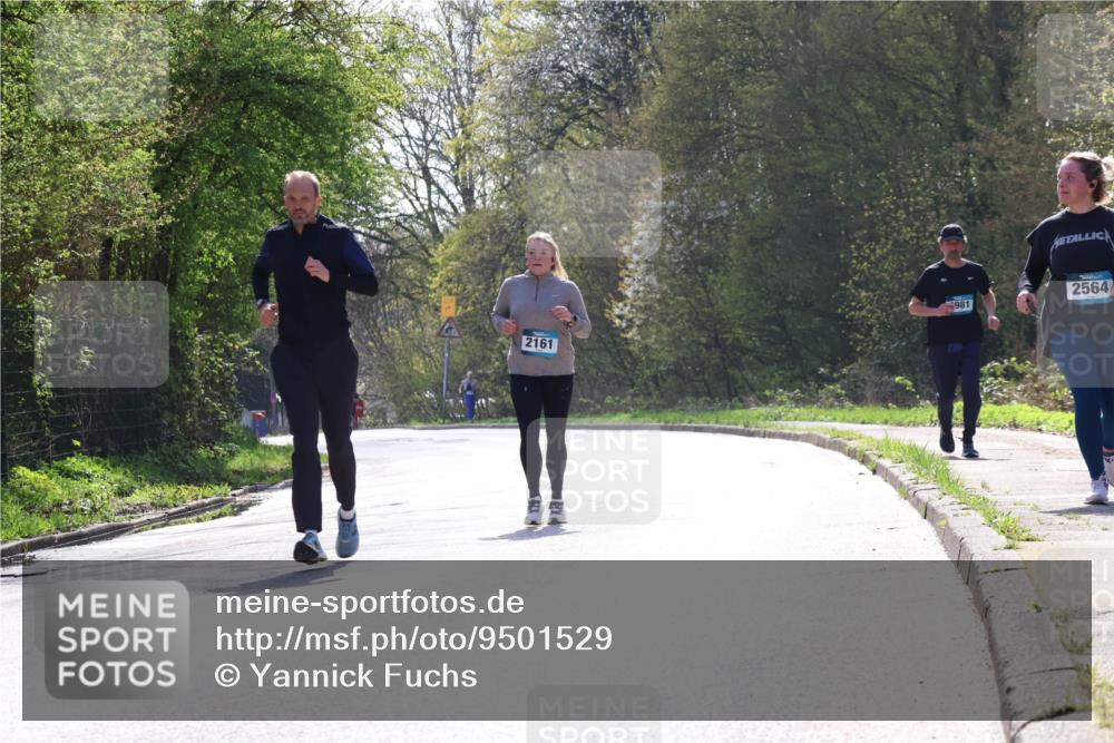 12.04.2026 - 45. Internationalen Wilhelmsburger Insellauf Yannick Fuchs http://msf.ph/oto/9501529 12.04.2026 11:23:02 Laufen 2161, 981, 2564 meine-sportfotos.de