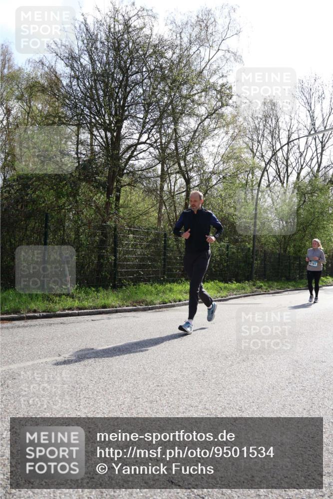 12.04.2026 - 45. Internationalen Wilhelmsburger Insellauf Yannick Fuchs http://msf.ph/oto/9501534 12.04.2026 11:23:07 Laufen 2161 meine-sportfotos.de