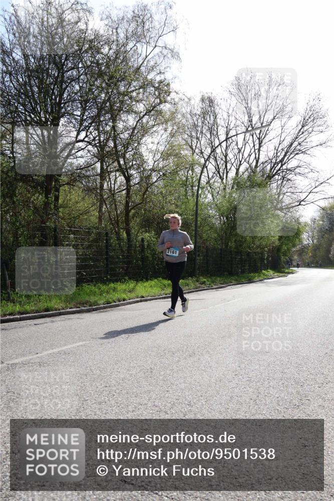12.04.2026 - 45. Internationalen Wilhelmsburger Insellauf Yannick Fuchs http://msf.ph/oto/9501538 12.04.2026 11:23:09 Laufen 2161 meine-sportfotos.de