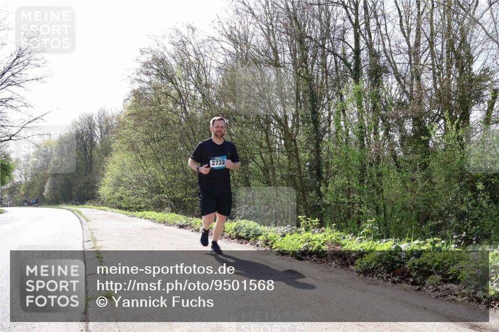 12.04.2026 - 45. Internationalen Wilhelmsburger Insellauf Yannick Fuchs http://msf.ph/oto/9501568 12.04.2026 11:24:07 Laufen 2722 meine-sportfotos.de