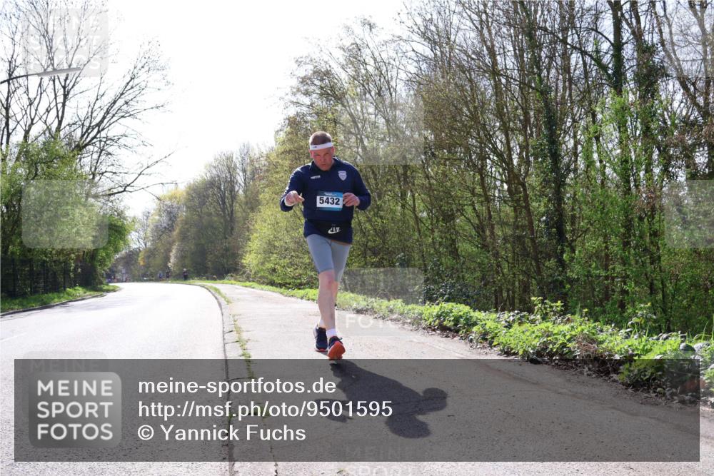 12.04.2026 - 45. Internationalen Wilhelmsburger Insellauf Yannick Fuchs http://msf.ph/oto/9501595 12.04.2026 11:24:58 Laufen 5432 meine-sportfotos.de
