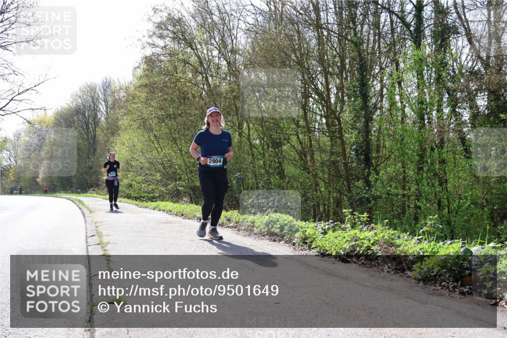 12.04.2026 - 45. Internationalen Wilhelmsburger Insellauf Yannick Fuchs http://msf.ph/oto/9501649 12.04.2026 11:27:53 Laufen 2904, 2663 meine-sportfotos.de