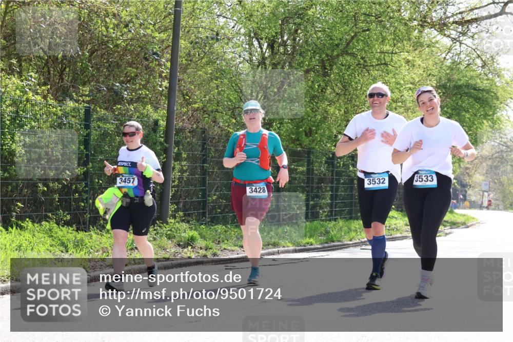 12.04.2026 - 45. Internationalen Wilhelmsburger Insellauf Yannick Fuchs http://msf.ph/oto/9501724 12.04.2026 11:30:20 Laufen 3457, 3532, 3428, 3533 meine-sportfotos.de