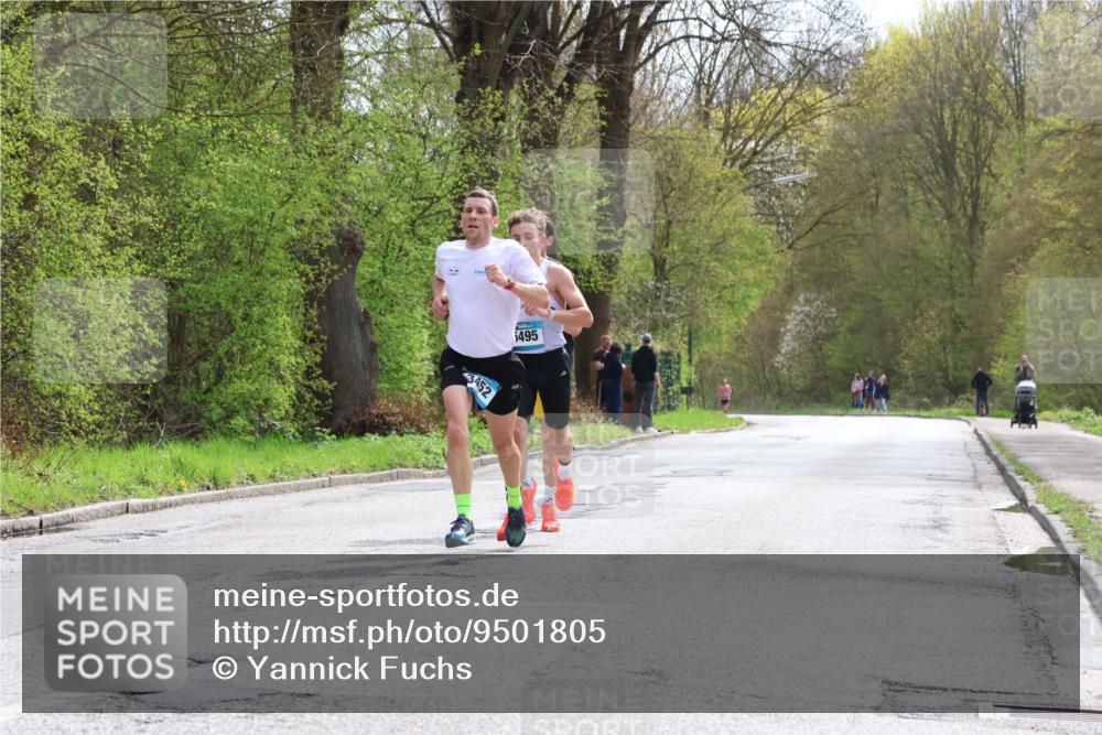 12.04.2026 - 45. Internationalen Wilhelmsburger Insellauf Yannick Fuchs http://msf.ph/oto/9501805 12.04.2026 12:40:38 Laufen 452, 495 meine-sportfotos.de