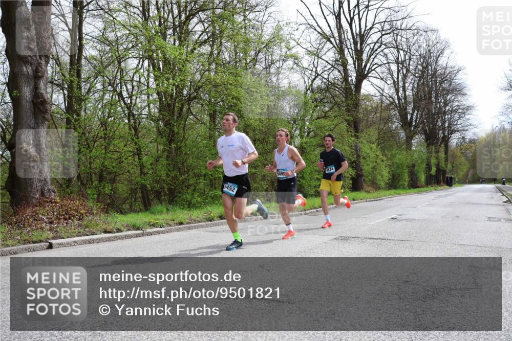 12.04.2026 - 45. Internationalen Wilhelmsburger Insellauf Yannick Fuchs http://msf.ph/oto/9501821 12.04.2026 12:40:41 Laufen 3452, 549, 4874 meine-sportfotos.de
