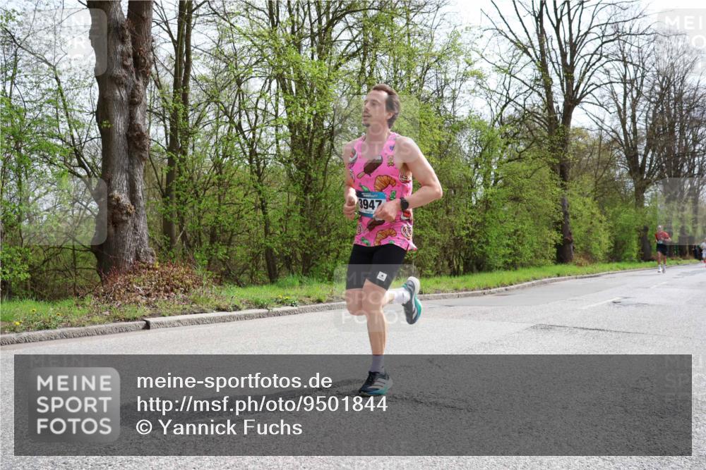 12.04.2026 - 45. Internationalen Wilhelmsburger Insellauf Yannick Fuchs http://msf.ph/oto/9501844 12.04.2026 12:41:14 Laufen 3947 meine-sportfotos.de