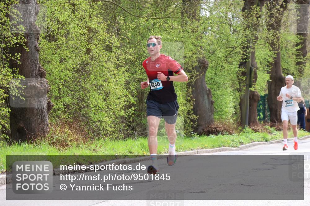 12.04.2026 - 45. Internationalen Wilhelmsburger Insellauf Yannick Fuchs http://msf.ph/oto/9501845 12.04.2026 12:41:16 Laufen 4240, 5648 meine-sportfotos.de