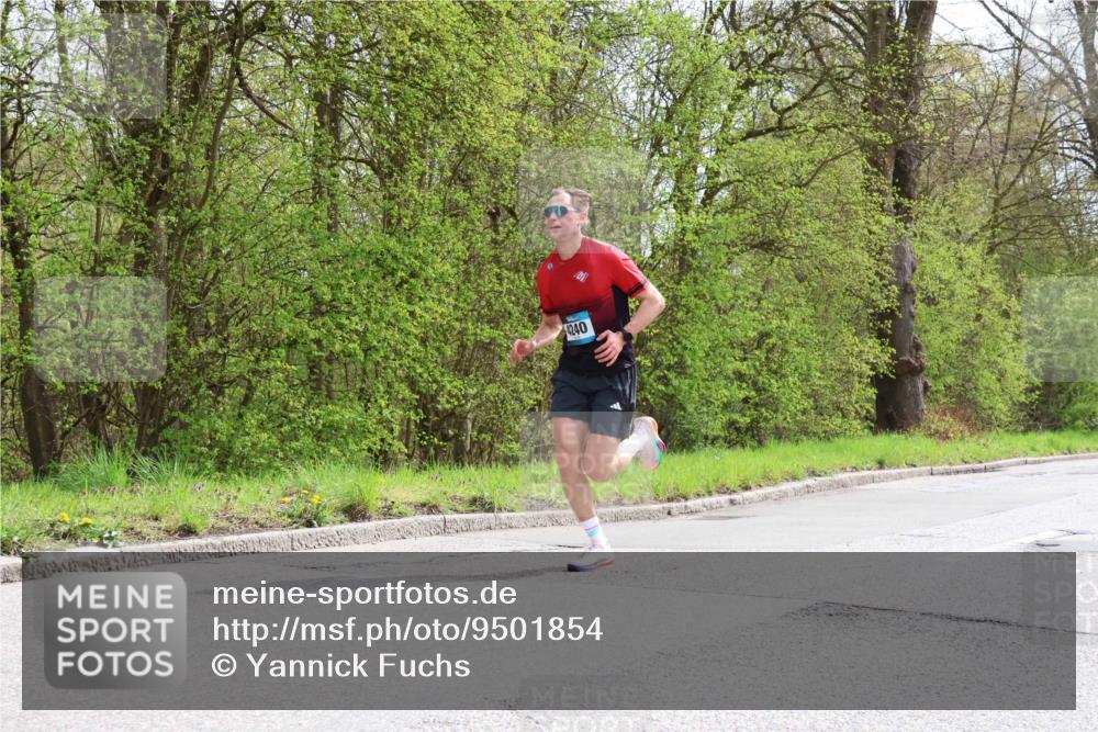 12.04.2026 - 45. Internationalen Wilhelmsburger Insellauf Yannick Fuchs http://msf.ph/oto/9501854 12.04.2026 12:41:18 Laufen 4240 meine-sportfotos.de