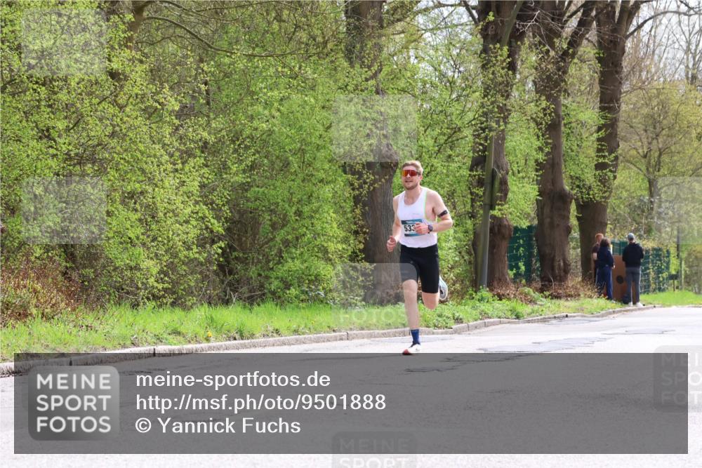 12.04.2026 - 45. Internationalen Wilhelmsburger Insellauf Yannick Fuchs http://msf.ph/oto/9501888 12.04.2026 12:42:04 Laufen 533 meine-sportfotos.de