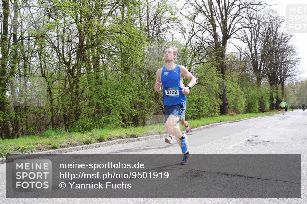12.04.2026 - 45. Internationalen Wilhelmsburger Insellauf Yannick Fuchs http://msf.ph/oto/9501919 12.04.2026 12:42:24 Laufen 5722 meine-sportfotos.de