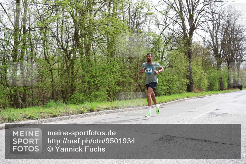 12.04.2026 - 45. Internationalen Wilhelmsburger Insellauf Yannick Fuchs http://msf.ph/oto/9501934 12.04.2026 12:42:34 Laufen 4505 meine-sportfotos.de