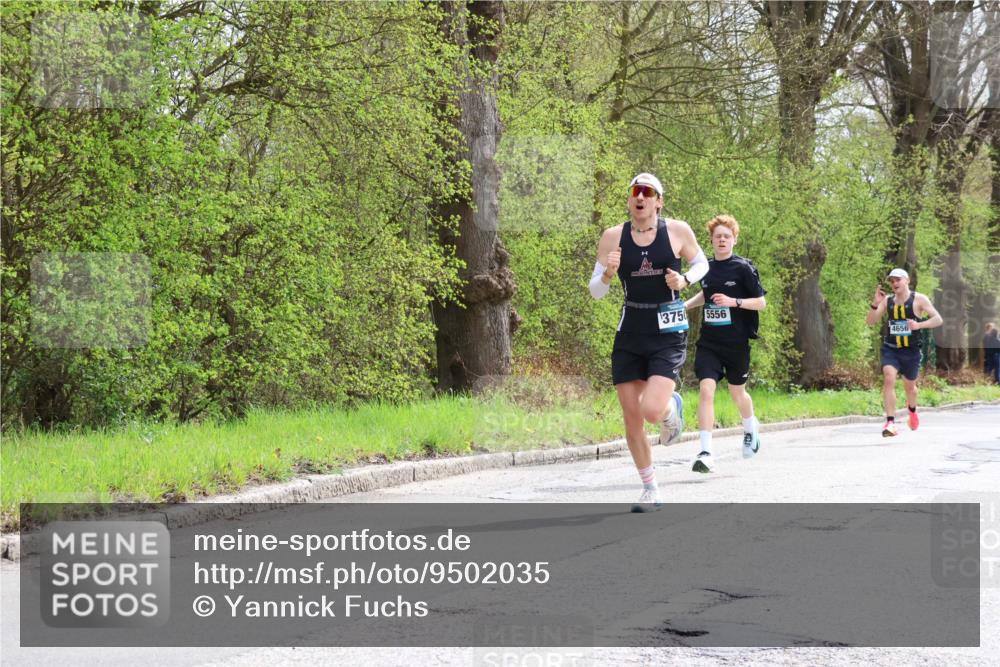 12.04.2026 - 45. Internationalen Wilhelmsburger Insellauf Yannick Fuchs http://msf.ph/oto/9502035 12.04.2026 12:43:12 Laufen 13750, 5556, 4656 meine-sportfotos.de