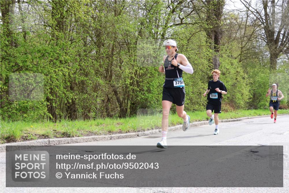 12.04.2026 - 45. Internationalen Wilhelmsburger Insellauf Yannick Fuchs http://msf.ph/oto/9502043 12.04.2026 12:43:14 Laufen 3750, 5556, 4656 meine-sportfotos.de