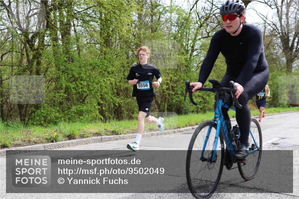 12.04.2026 - 45. Internationalen Wilhelmsburger Insellauf Yannick Fuchs http://msf.ph/oto/9502049 12.04.2026 12:43:15 Laufen 5556 meine-sportfotos.de