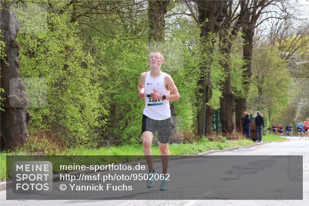 12.04.2026 - 45. Internationalen Wilhelmsburger Insellauf Yannick Fuchs http://msf.ph/oto/9502062 12.04.2026 12:43:25 Laufen 3301 meine-sportfotos.de