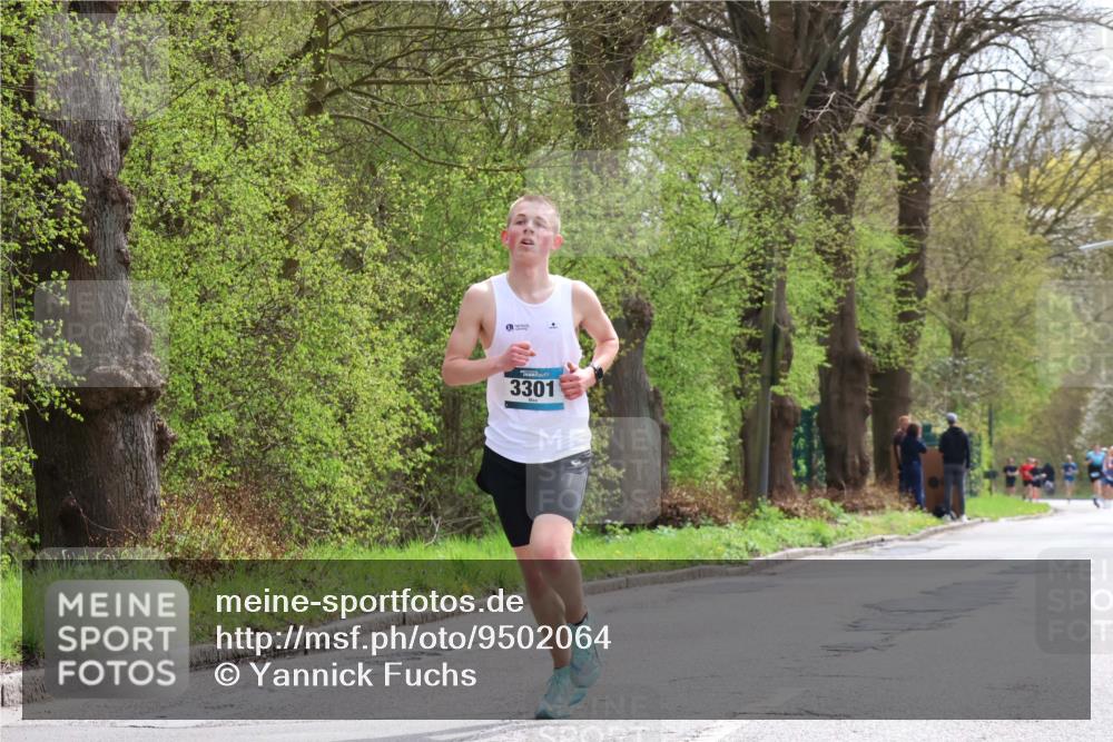 12.04.2026 - 45. Internationalen Wilhelmsburger Insellauf Yannick Fuchs http://msf.ph/oto/9502064 12.04.2026 12:43:25 Laufen 3301 meine-sportfotos.de