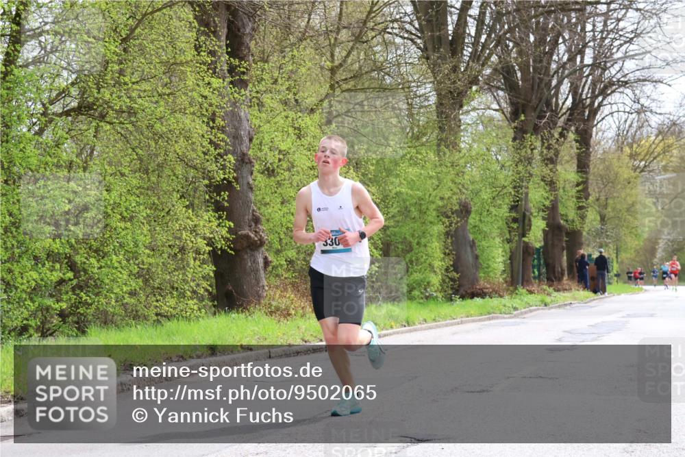 12.04.2026 - 45. Internationalen Wilhelmsburger Insellauf Yannick Fuchs http://msf.ph/oto/9502065 12.04.2026 12:43:26 Laufen 330 meine-sportfotos.de