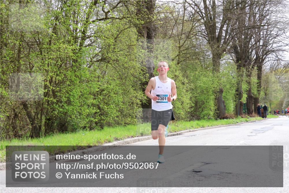 12.04.2026 - 45. Internationalen Wilhelmsburger Insellauf Yannick Fuchs http://msf.ph/oto/9502067 12.04.2026 12:43:26 Laufen 3301 meine-sportfotos.de