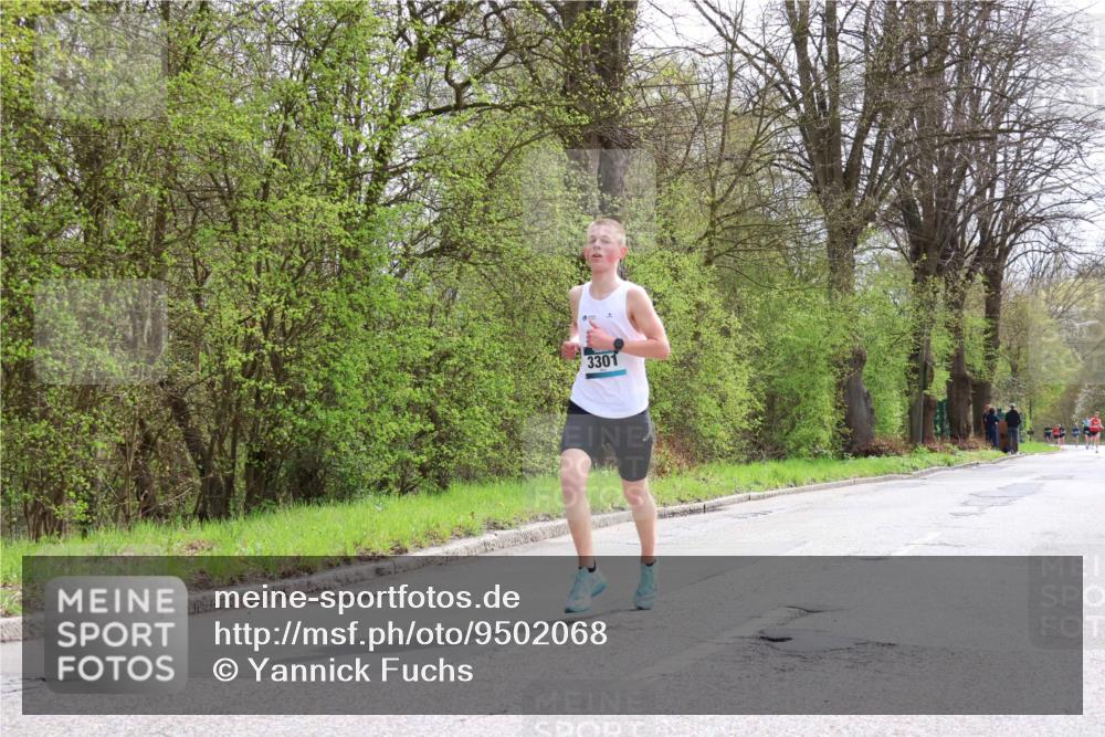 12.04.2026 - 45. Internationalen Wilhelmsburger Insellauf Yannick Fuchs http://msf.ph/oto/9502068 12.04.2026 12:43:27 Laufen 3301 meine-sportfotos.de