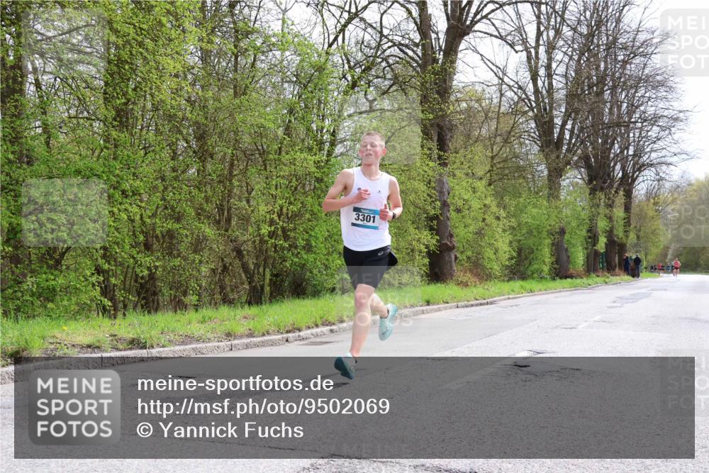 12.04.2026 - 45. Internationalen Wilhelmsburger Insellauf Yannick Fuchs http://msf.ph/oto/9502069 12.04.2026 12:43:27 Laufen 3301 meine-sportfotos.de
