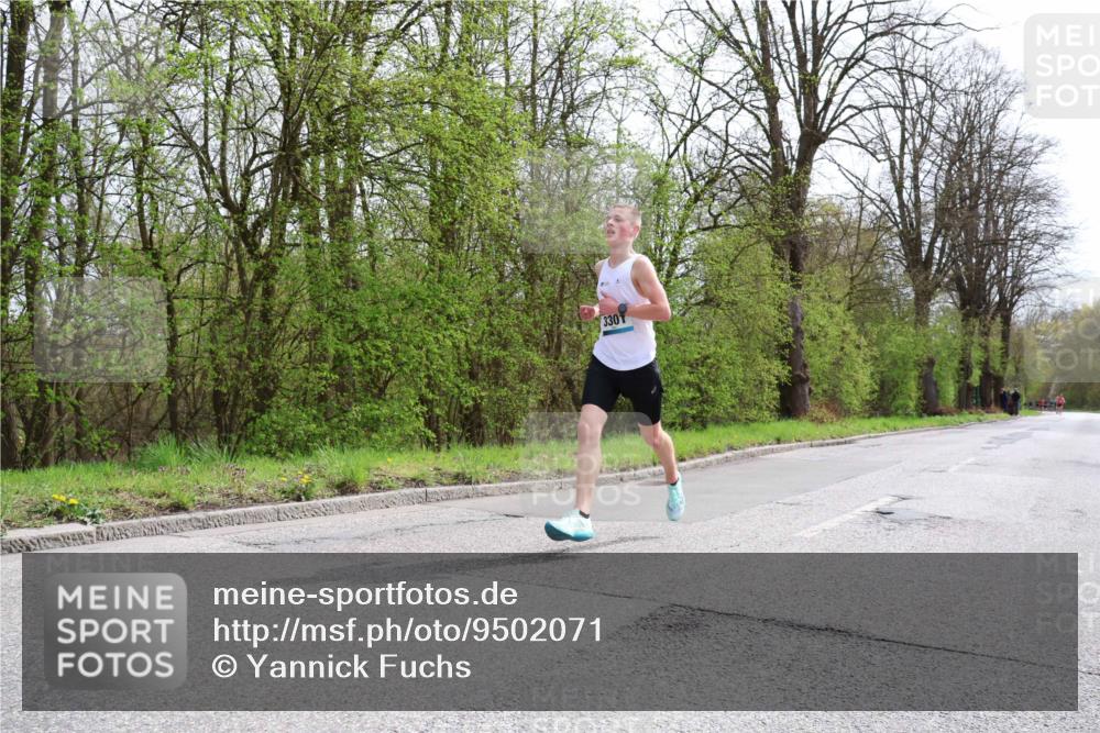 12.04.2026 - 45. Internationalen Wilhelmsburger Insellauf Yannick Fuchs http://msf.ph/oto/9502071 12.04.2026 12:43:27 Laufen 330 meine-sportfotos.de