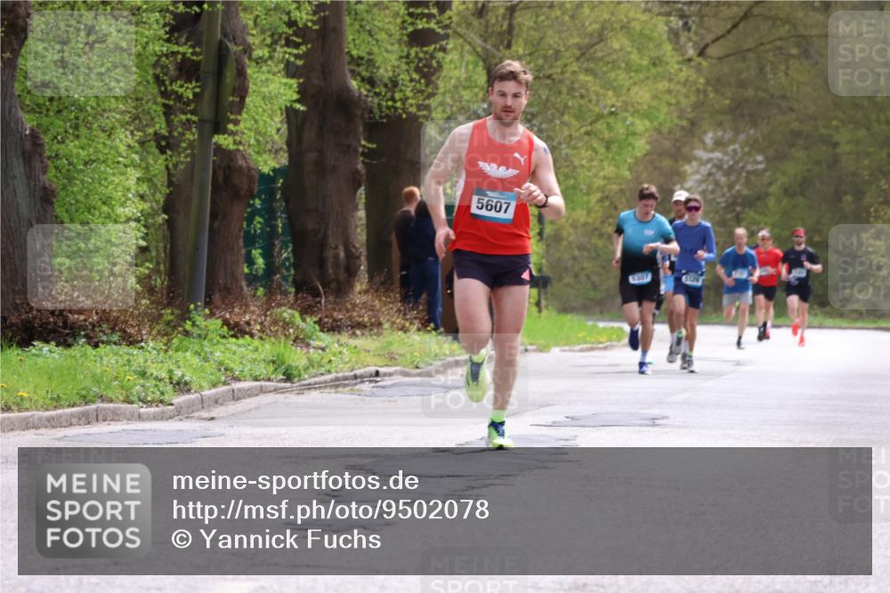 12.04.2026 - 45. Internationalen Wilhelmsburger Insellauf Yannick Fuchs http://msf.ph/oto/9502078 12.04.2026 12:43:39 Laufen 5607 meine-sportfotos.de