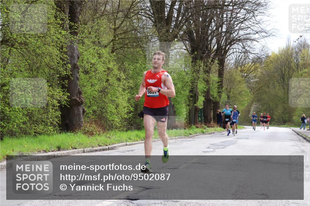 12.04.2026 - 45. Internationalen Wilhelmsburger Insellauf Yannick Fuchs http://msf.ph/oto/9502087 12.04.2026 12:43:43 Laufen 5607 meine-sportfotos.de