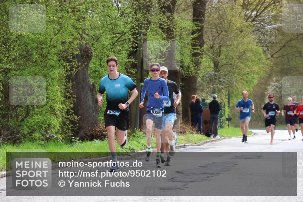 12.04.2026 - 45. Internationalen Wilhelmsburger Insellauf Yannick Fuchs http://msf.ph/oto/9502102 12.04.2026 12:43:47 Laufen 53, 5326, 10, 2787, 5364 meine-sportfotos.de