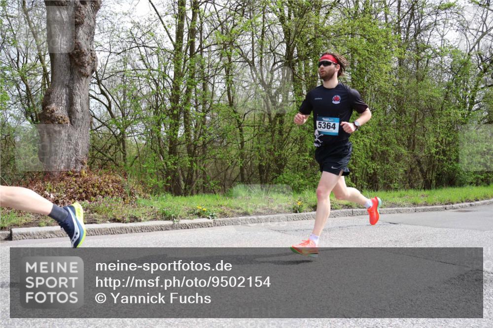 12.04.2026 - 45. Internationalen Wilhelmsburger Insellauf Yannick Fuchs http://msf.ph/oto/9502154 12.04.2026 12:43:58 Laufen 5364 meine-sportfotos.de