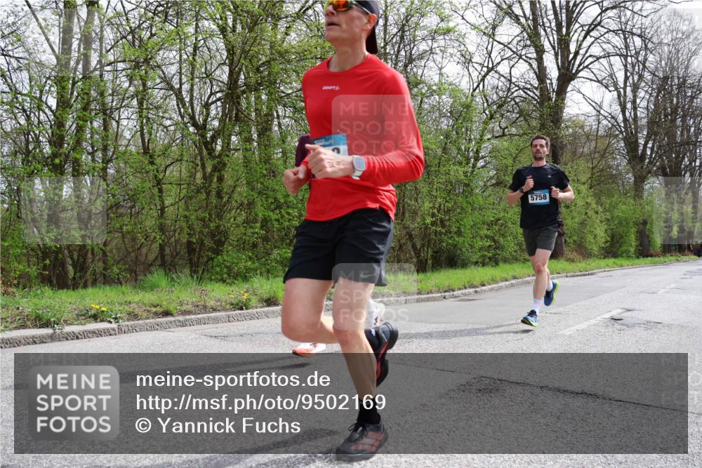 12.04.2026 - 45. Internationalen Wilhelmsburger Insellauf Yannick Fuchs http://msf.ph/oto/9502169 12.04.2026 12:44:02 Laufen 5758 meine-sportfotos.de