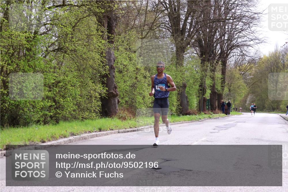 12.04.2026 - 45. Internationalen Wilhelmsburger Insellauf Yannick Fuchs http://msf.ph/oto/9502196 12.04.2026 12:44:09 Laufen  meine-sportfotos.de