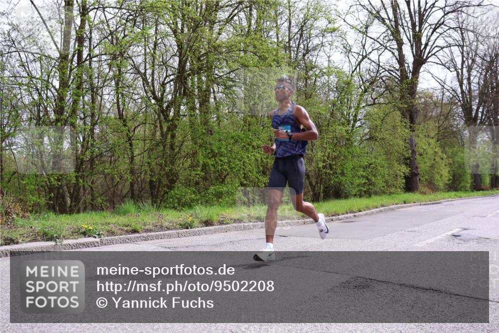 12.04.2026 - 45. Internationalen Wilhelmsburger Insellauf Yannick Fuchs http://msf.ph/oto/9502208 12.04.2026 12:44:11 Laufen  meine-sportfotos.de