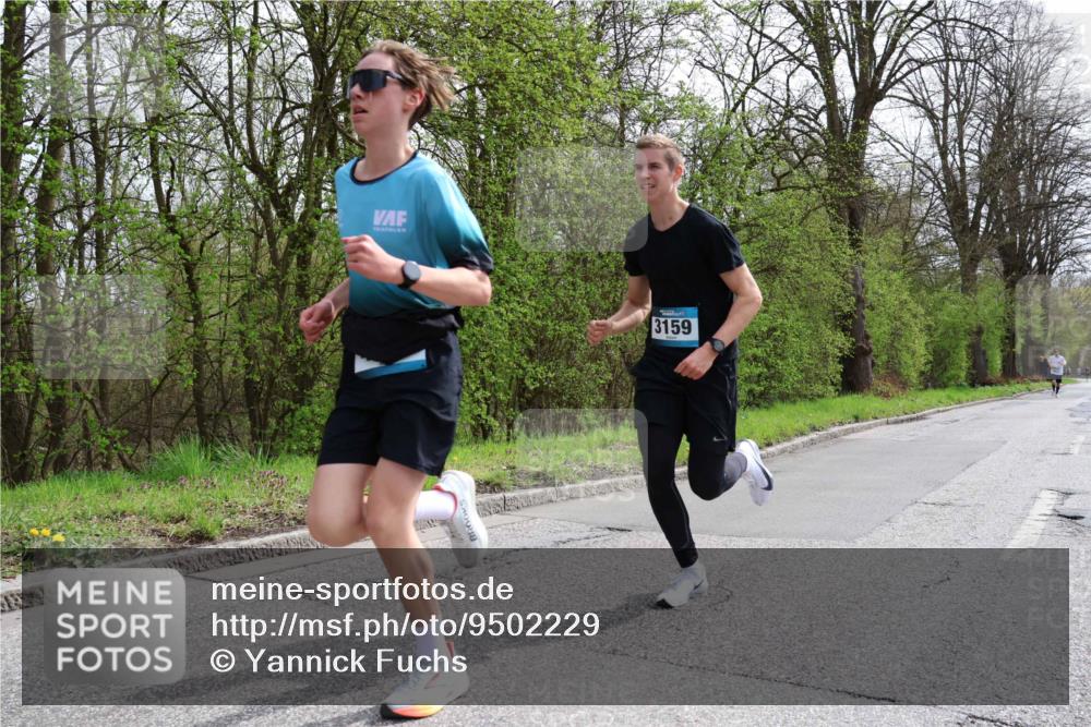 12.04.2026 - 45. Internationalen Wilhelmsburger Insellauf Yannick Fuchs http://msf.ph/oto/9502229 12.04.2026 12:44:27 Laufen 3159 meine-sportfotos.de