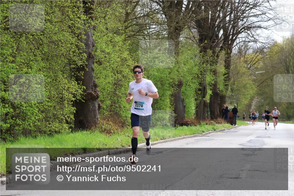 12.04.2026 - 45. Internationalen Wilhelmsburger Insellauf Yannick Fuchs http://msf.ph/oto/9502241 12.04.2026 12:44:33 Laufen 2378 meine-sportfotos.de